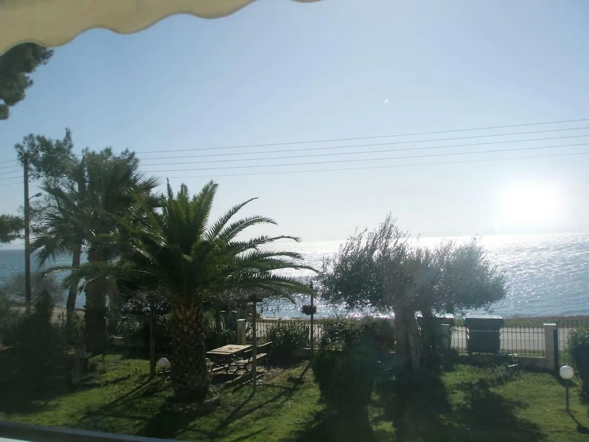 Metamorphosis - Halkidiki Apartment On The Beach Metamorfosi